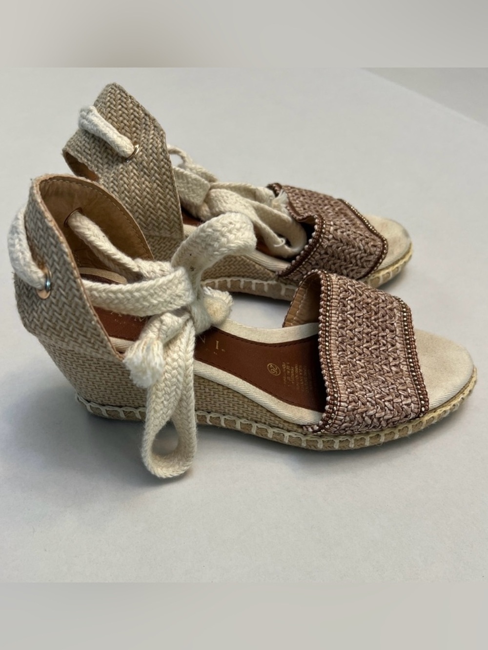 AMIANA CREAM RESORTWEAR WOMENS SANDALS WEDGE ESPADRILLE SIZE 9